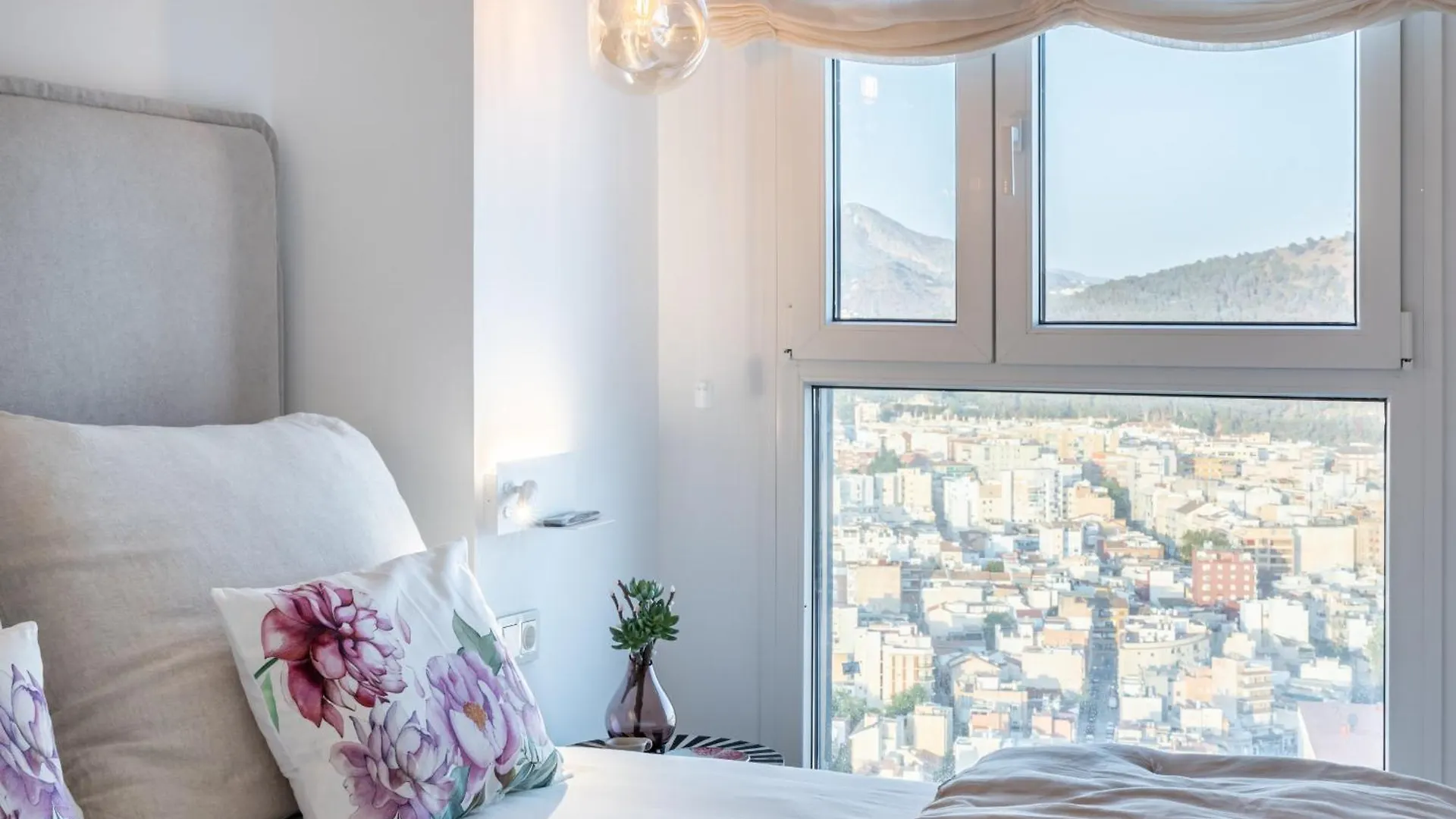 Malaga Skyline 8 Pool & Parking Free Apartment 0*,