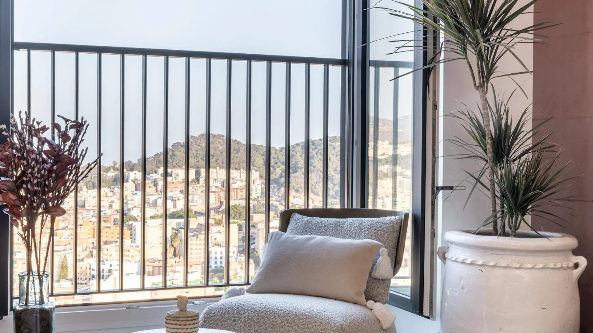 Malaga Skyline 8 Pool & Parking Free Apartment Spain